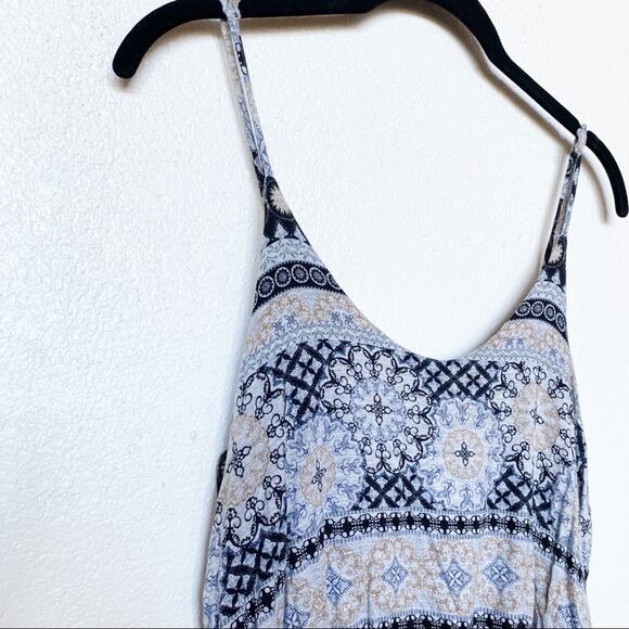 All In Favor Pattern Knit Maxi Dress Size Medium - Picture 4 of 9